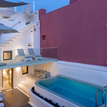 Opera Mansion Santorini *
