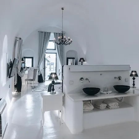 Opera Mansion Santorini ヴィラ